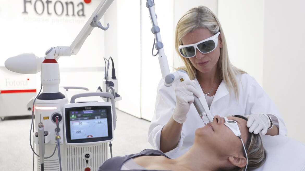 Članak u Delu o pomlađivanju laserima Fotona